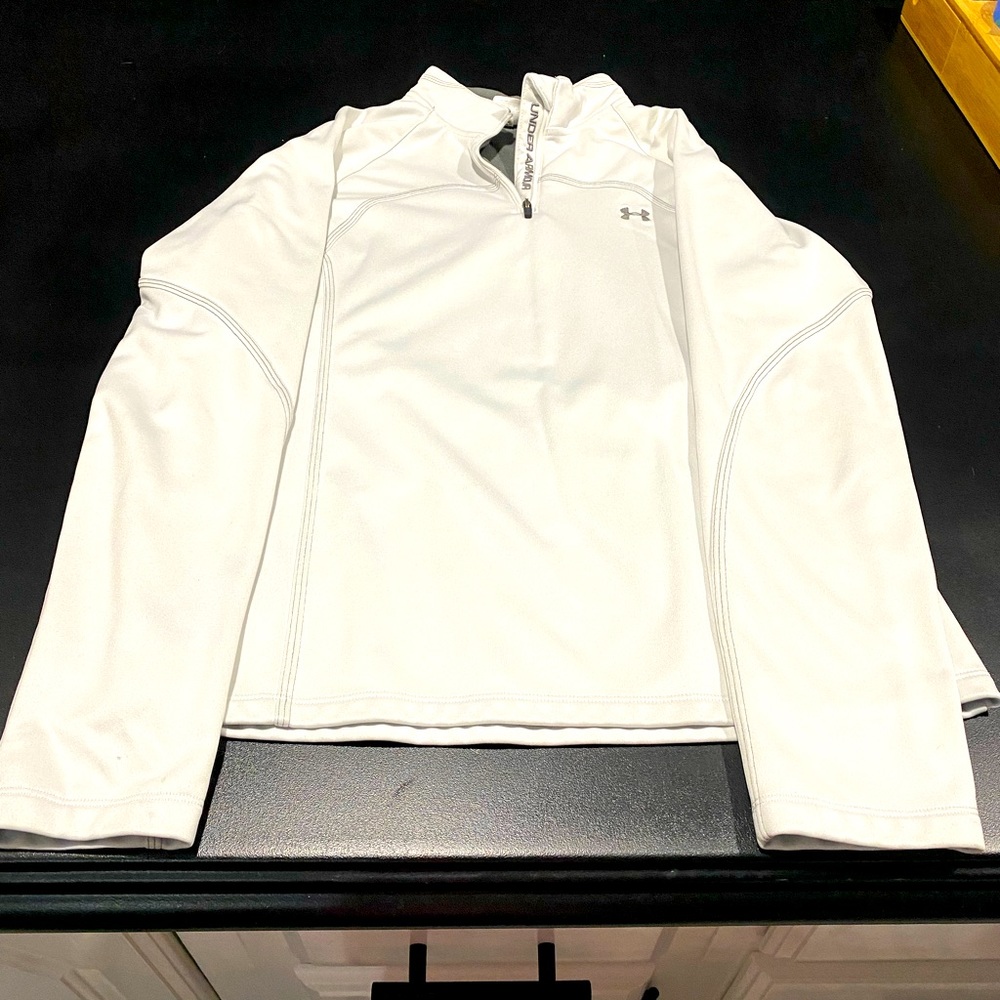 Under Armour fleece lined pullover size M